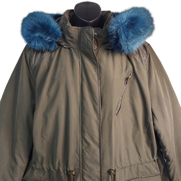 Lane Bryant Coat Women's Green Faux Fur Trimmed Parka Coat Size 18/20 - Picture 4 of 11